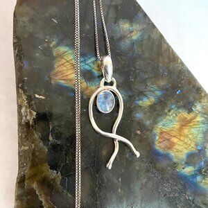Sterling Silver 925 Modernist Oval Moonstone Cabochon Pendant Necklace 19" Chain